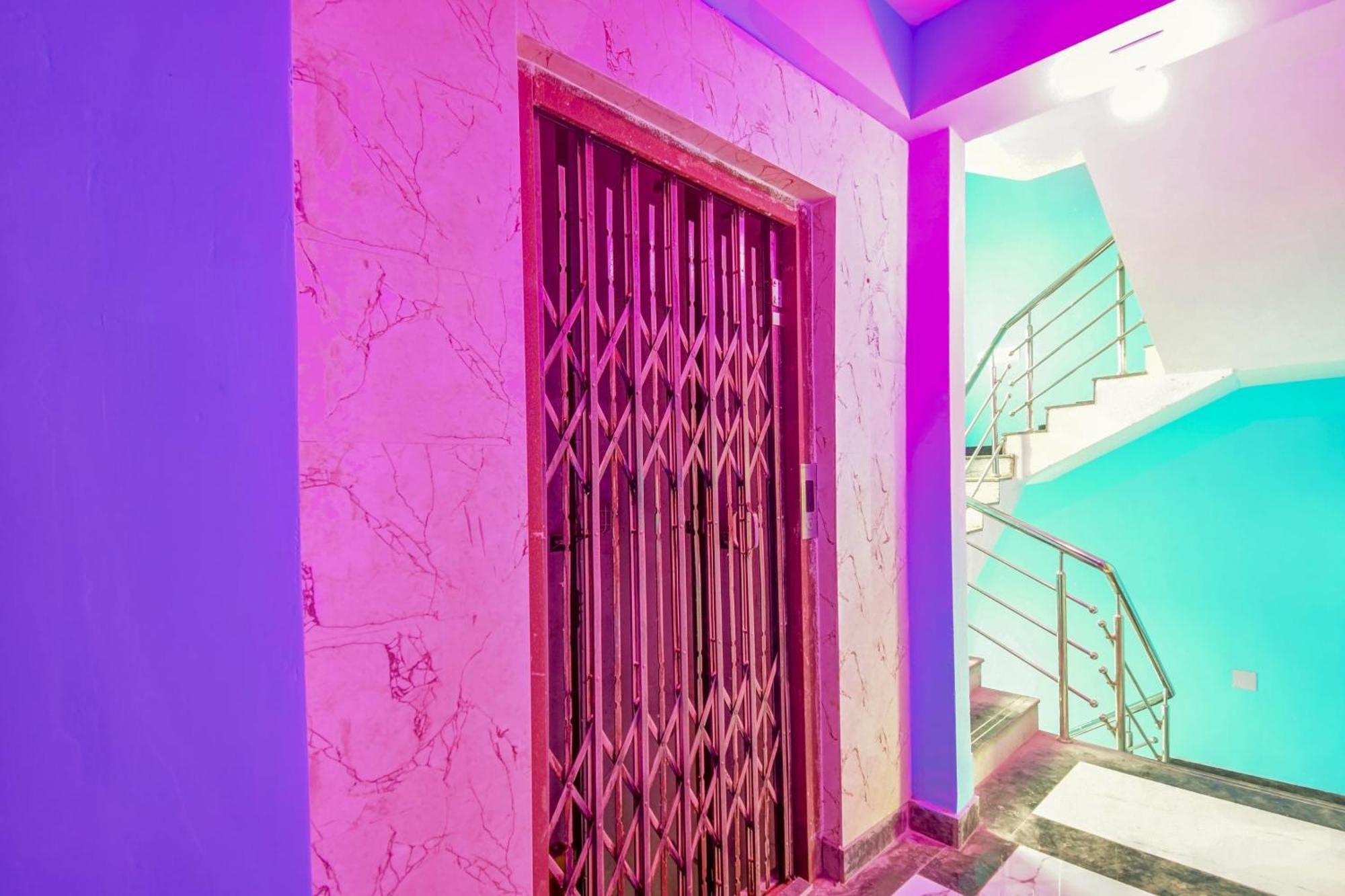 Super Hotel O 4 Friends Kolkata Ngoại thất bức ảnh